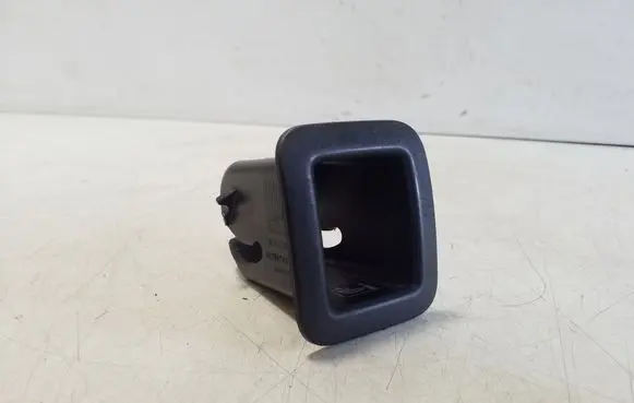 Volkswagen PASSAT B8 ISOFIX cover 3G0887233A