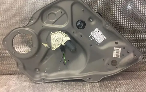 Mercedes-Benz B W245 Rear window lifting mechanism without motor A1697301679 1697301679