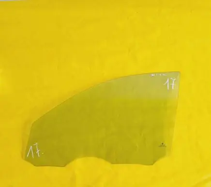 Skoda Fabia Mk1 (6Y) Front door window glass four-door