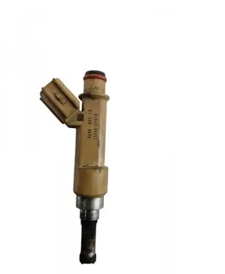 Toyota Prius (XW30) Fuel injector 2325037010