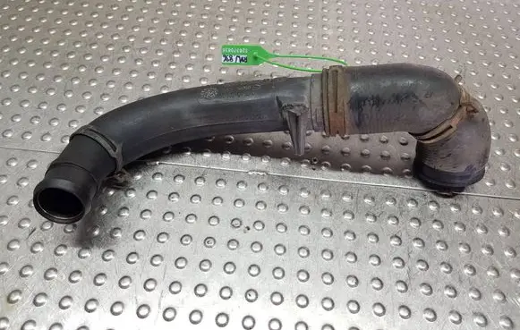 Volkswagen Polo IV 9N3 Intercooler hose/pipe S26370836 6Q0145762N