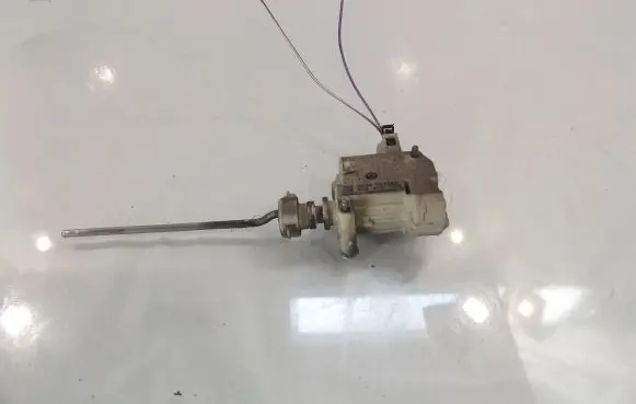 Volkswagen Polo Fuel tank cap lock motor 6Q6810713C