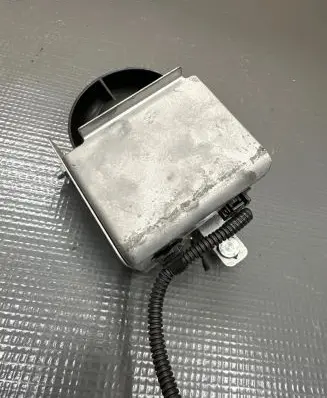 Toyota RAV 4 (XA40) Alarm system siren 8904042010 2370005820