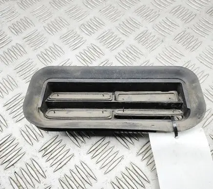 Bentley Continental Quarter panel pressure vent 3D0819465B