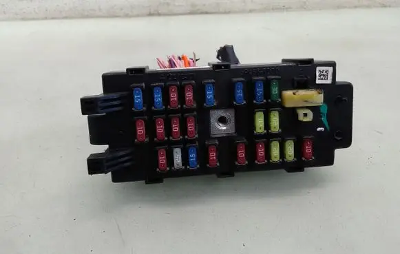 Chevrolet Epica Fuse module 08237N AK62038