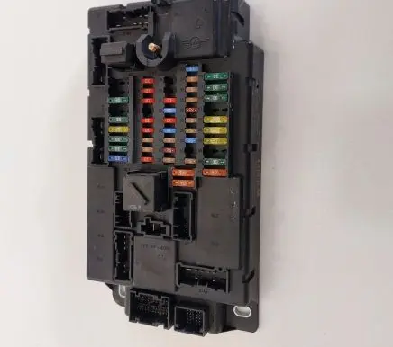 Mini One - Cooper Clubman R55 Fuse module 3451925