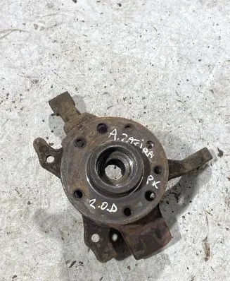 Opel Zafira A Front wheel hub spindle knuckle