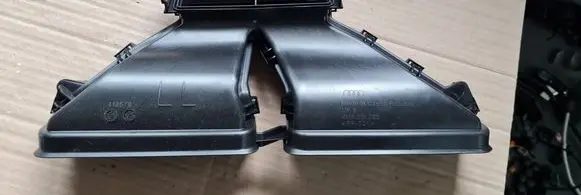 Audi RS Q8 Cabin air duct channel 4M8819723