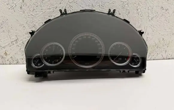 Mercedes-Benz E W212 Speedometer (instrument cluster) A2129003313 A2C33061000 2049021203