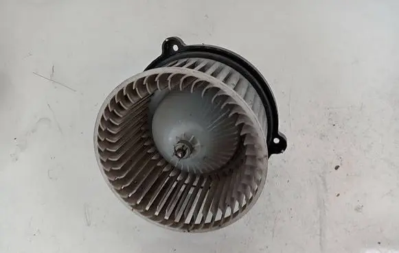 Mitsubishi Carisma Heater fan/blower