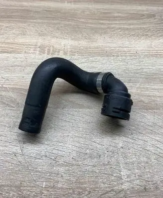 BMW X5 E70 Engine coolant pipe/hose 7503386