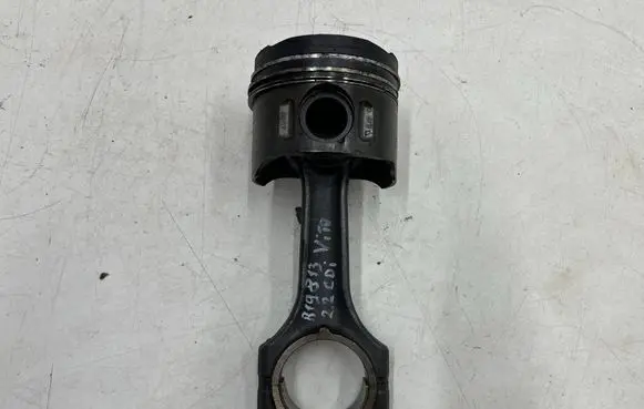 Mercedes-Benz Sprinter W906 Piston with connecting rod 6110110501
