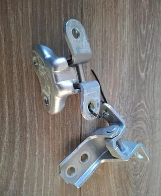 Toyota C-HR II Front door hinges set ES03