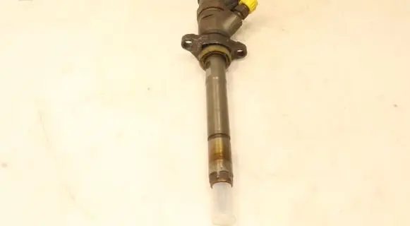 Ford Focus C-MAX Fuel injector 0445110353