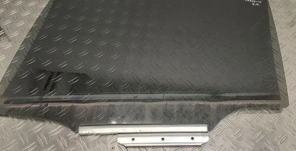 Toyota Verso Rear door window glass