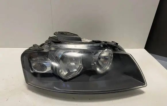 Audi A3 S3 8P Headlight/headlamp 8P0941004L 0301206602