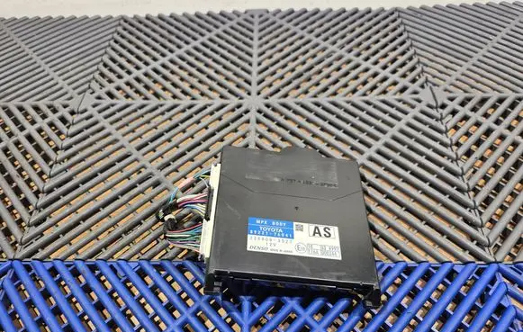 Lexus CT 200H Central body control module 8922176041 2380003521