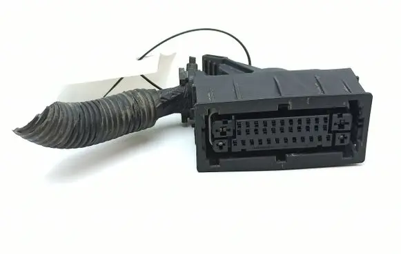 Hyundai i40 ABS module connector plug 