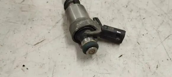 Audi A3 S3 8V Fuel injector 06l906036l