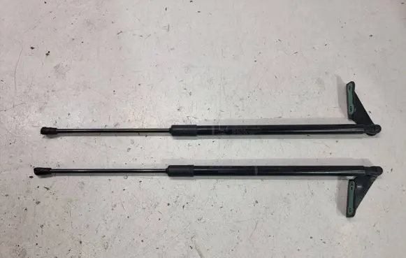 Toyota Yaris Cross Tailgate/trunk strut/damper 689600D190 689500D230