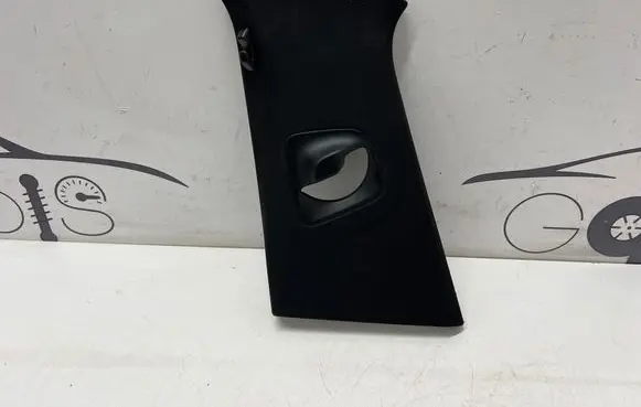 BMW 5 G30 G31 (B) pillar trim (top) 7384527