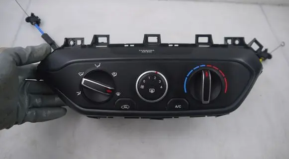 Hyundai i20 (BC3 BI3) Other switches/knobs/shifts 97250Q0900