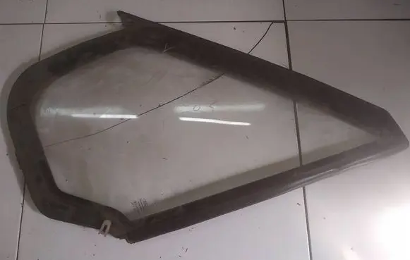 Ford Transit Front door vent window glass four-door AS2