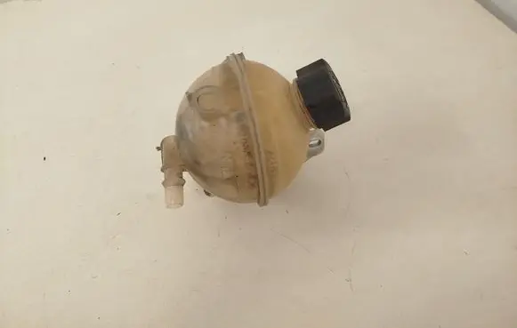 Coolant expansion tank/reservoir