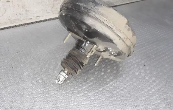 Toyota Corolla E120 E130 Brake booster LSH65