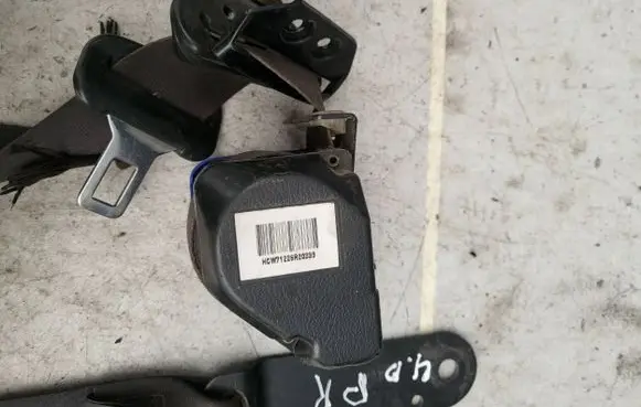 Hyundai Galloper Front seatbelt E2043160