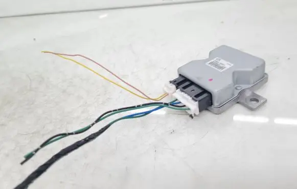 Mazda CX-3 Fuel injection pump control unit/module PE0218561