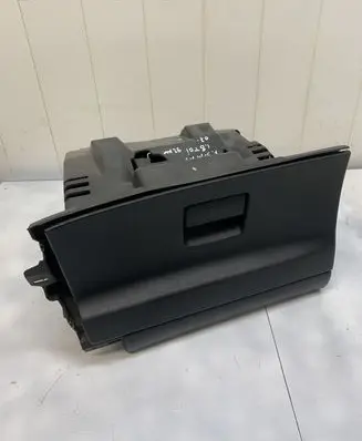 Ford S-MAX Glove box