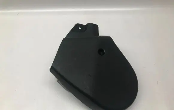 Dodge Challenger Front door seat control surround trim L0257689