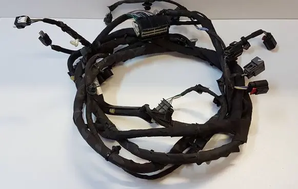 Ford Focus Engine installation wiring loom JX6T14305 C13677500 13668490