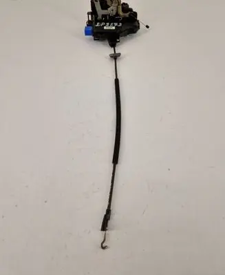Volkswagen Caddy Front door lock 3D1837016