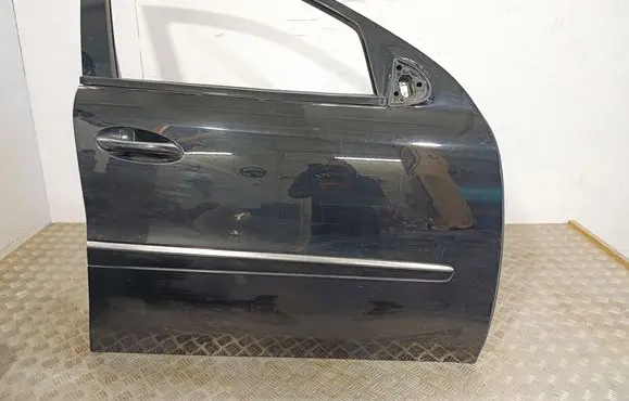 Mercedes-Benz GL X164 Front door