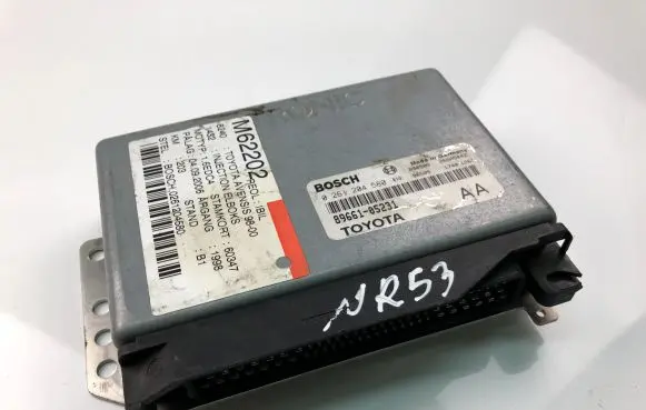 Toyota Avensis T220 Engine control unit/module ECU 8966105231 0261204580