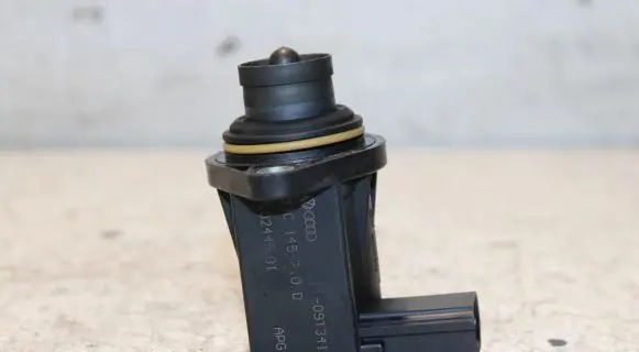 Volkswagen Tiguan Turbine electric control actuator 03C145710D