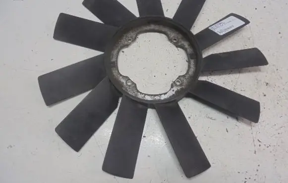 BMW 3 E30 Fan impeller 17233639