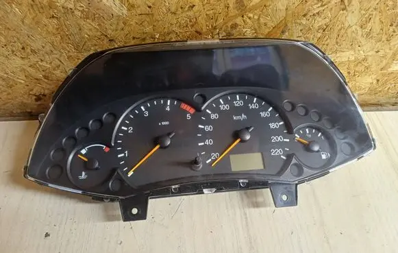 Ford Focus Speedometer (instrument cluster) 98AP10841BC 44ZU115