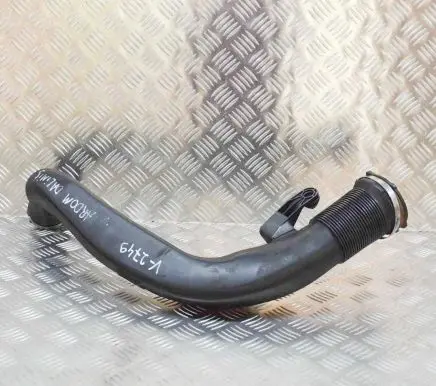 Volvo V40 Air intake hose/pipe 31325985