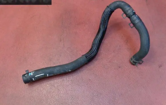 Chevrolet Captiva Engine coolant pipe/hose 25189848