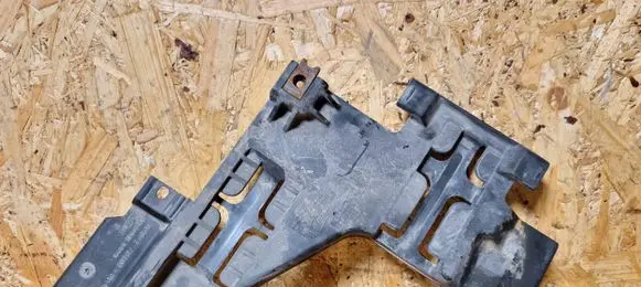 Audi Q5 SQ5 Headlight/headlamp mounting bracket 1010717075
