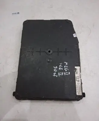 Renault Megane II Comfort/convenience module 8200306435