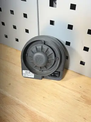 BMW X5 E53 Alarm system siren 8383152 838315214 000276