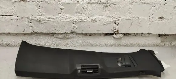 Volvo XC90 (B) pillar trim (top) 31363579 31363581