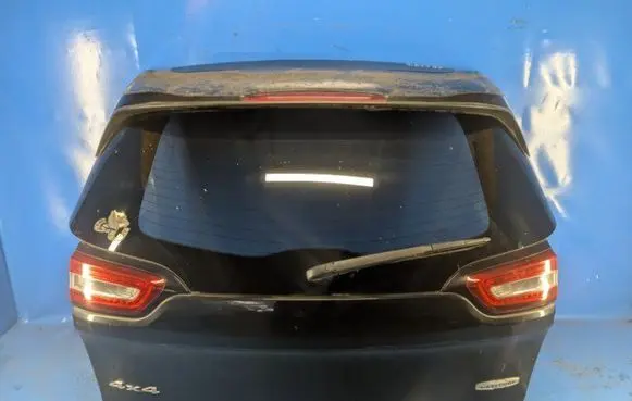 Jeep Cherokee Tailgate/trunk/boot lid 68104185AB