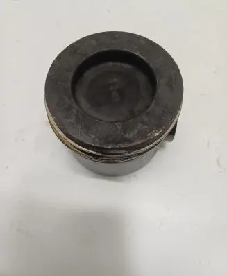 Audi Q7 4M Piston 0832GA