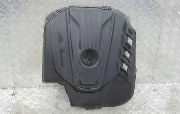 Alfa Romeo Stelvio Engine cover (trim)