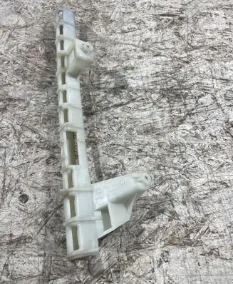 Audi Q5 SQ5 8R Rear door windshield rail 8R0839067